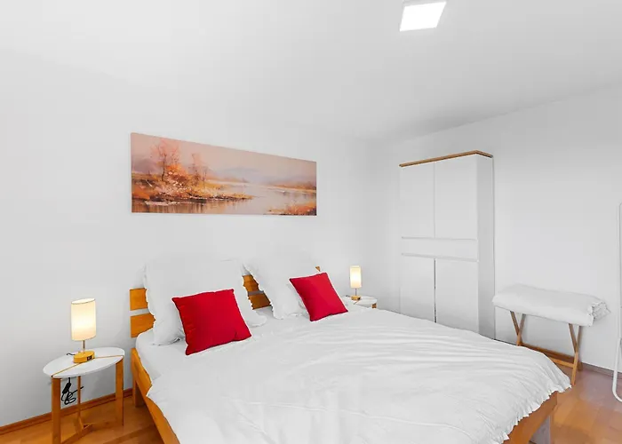 Wolke 7 - Traumhafter Bergblick Mit Stil - Garage 克舍尔